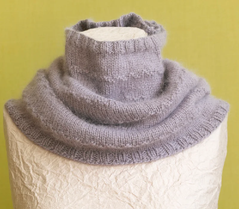 - Postoperative pet anti-licking Elizabethan collarMisty Morning Cowl Pattern (Knit)