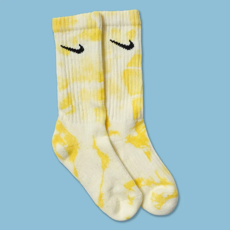 - Smart cat litter box with automatic cleaningNike Tie Dye Socks Yellow