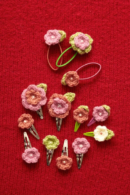 - Rabbit grass rack to prevent waste food boxFlower Hair Accessories Pattern (Crochet)