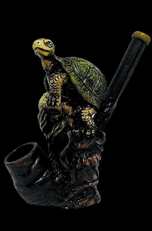 ---Perched Turtle Medium Hand Pipe