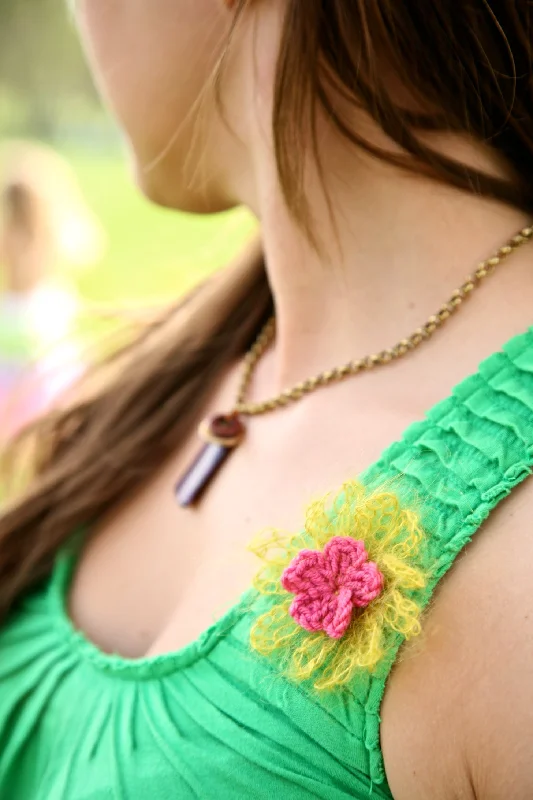  -Explosion-proof leash FOR LARGE dogsFlower Pin (Crochet)