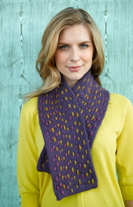 - Rabbit grass rack to prevent waste food boxStitched Up Scarf (Knit)