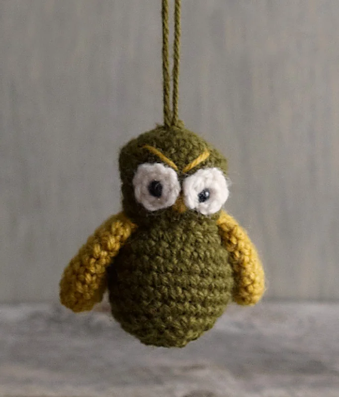 - Degradable pet feces bagHalloween Owl Ornament (Crochet)