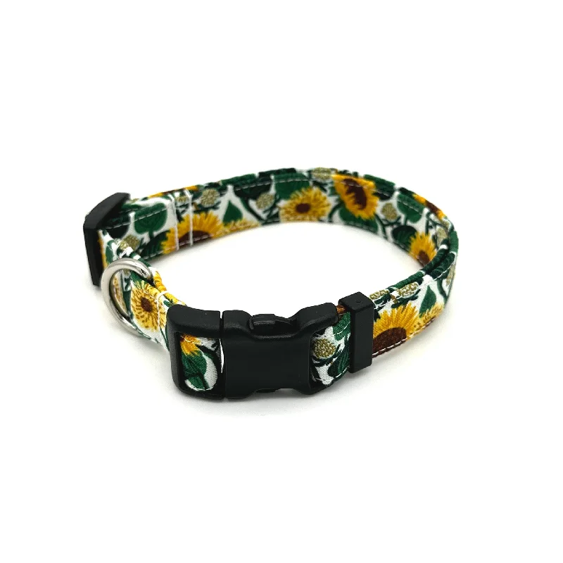  . **Pet nail clippers with LED lights**Sunflower Dog Collar