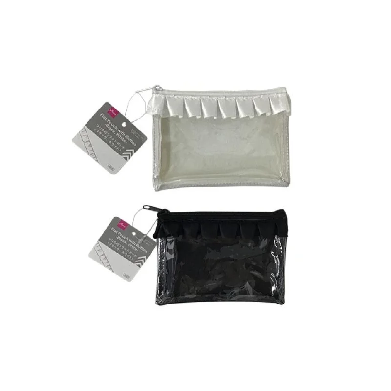 - Dog anti-slip matFavorite Pouch Flat Pouch with Ruffles Black/White